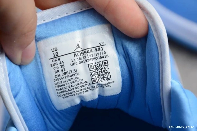 Cheap (W) Jordan Air Low AO9944-441 1 UNC 0612